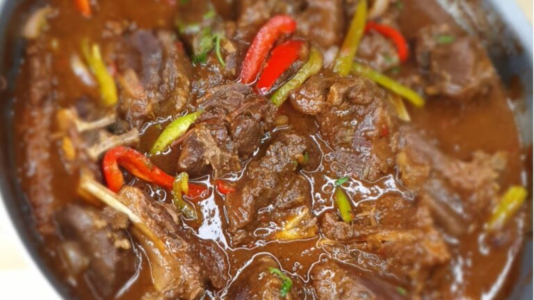 Gusto Auténtico: Platillo Tradicional de Chivo Guisado en República Dominicana
